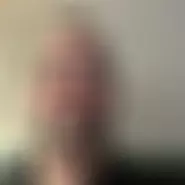 Angegreg bărbat din Canada