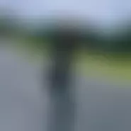 Piding woman from Austria